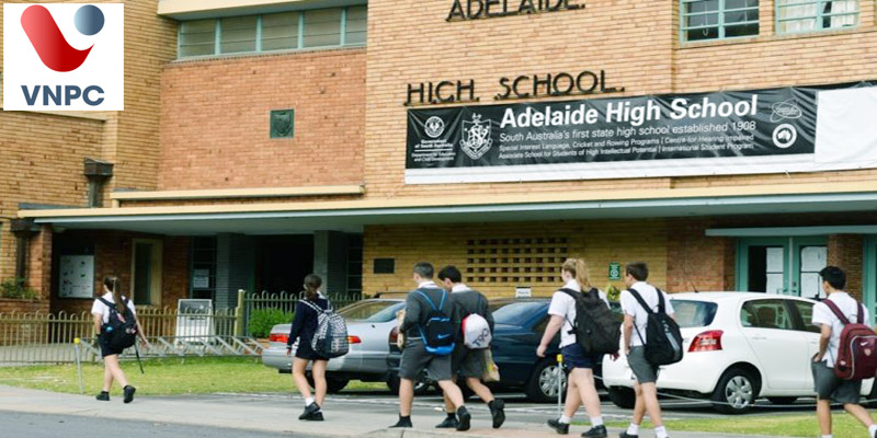 So sánh hai lựa chọn du học Úc THPT: Học trường công lập hay tư thục thì tốt?