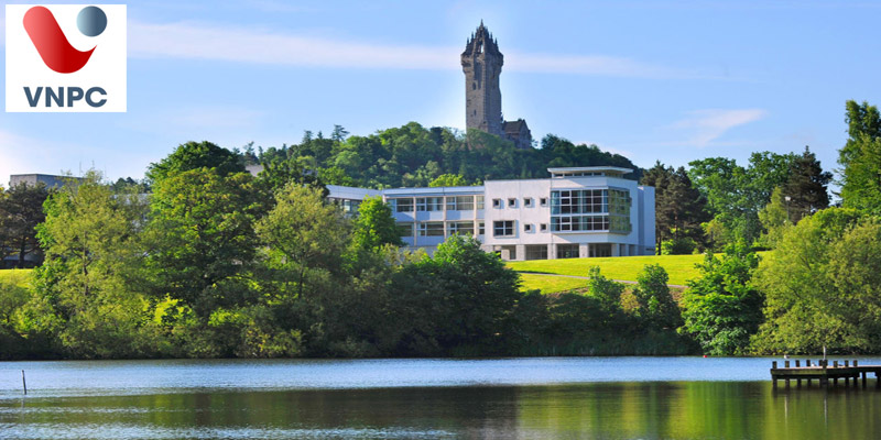 Du học Anh trường trường Đại học Stirling - Đại học đẹp nhất Châu Âu và thế giới