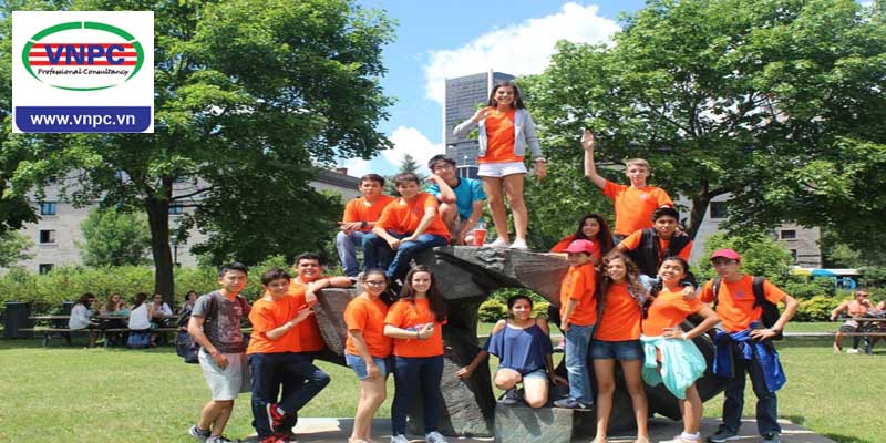 Trại hè dành cho học sinh từ 12 -17 tuổi khi du học hè Canada tại trường THPT Bronte