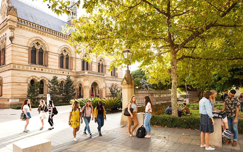 đại học Adelaide