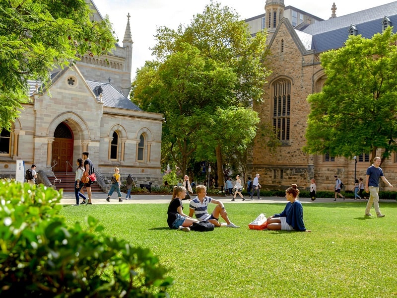 đại học Adelaide